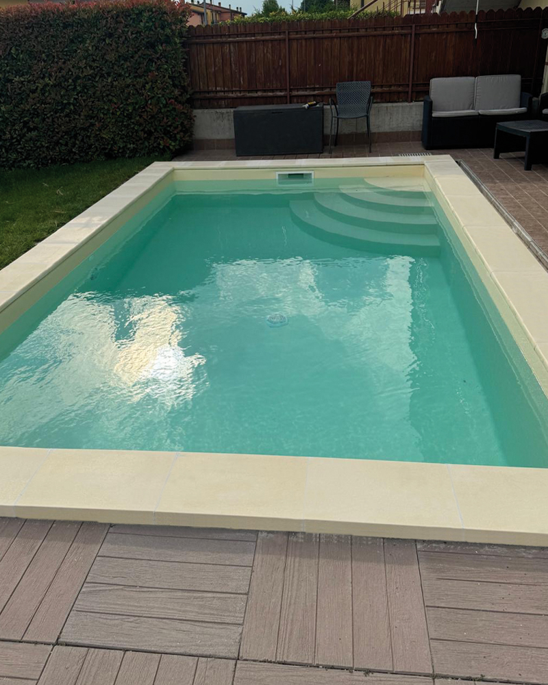 piscina interrata ristrutturata